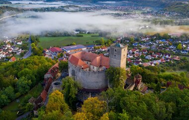 Burg Guttenberg mit Burgschenke, Burgmuseum & Greifenwarte | Haßmersheim | Neckartal | © Burg Guttenberg