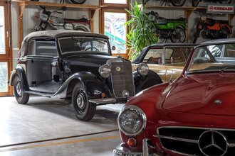 Schwarzer Oldtimer