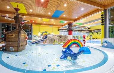 Kinderbereich im Schenkenseebad | © Stadtwerke Schwäbisch Hall GmbH | Hallywood-Productions