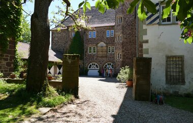 Schwanenburg, Oberes Schloss, Kraichtal-Menzingen