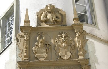 Familienwappen am Eingangsportal | © BTB Bad Rappenau